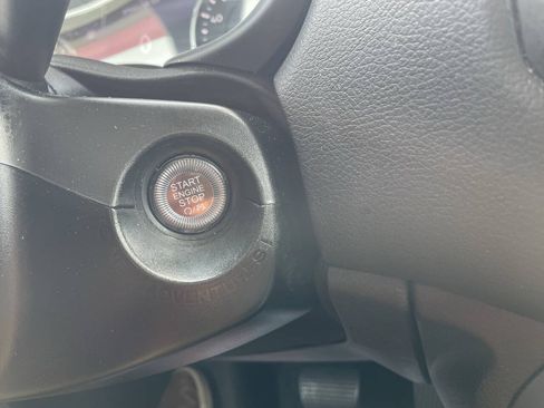Used 2023 Jeep Renegade Limited AWD/4WD image 17