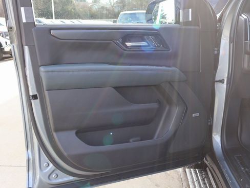 New 2026 GMC Yukon XL AT4 w/ AT4 Premium Package image 12