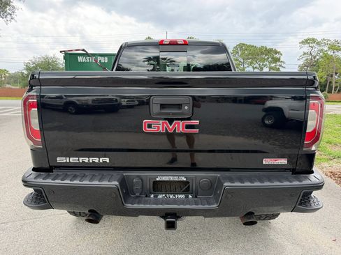 Used 2016 GMC Sierra 1500 SLT w/ All-Terrain Package AWD/4WD image 5