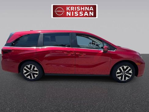 Used 2025 Honda Odyssey EX-L image 4