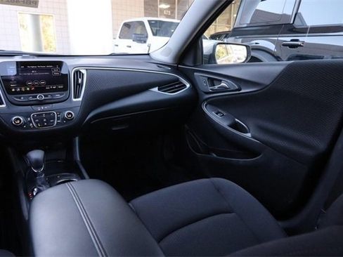 Used 2024 Chevrolet Malibu LT image 24