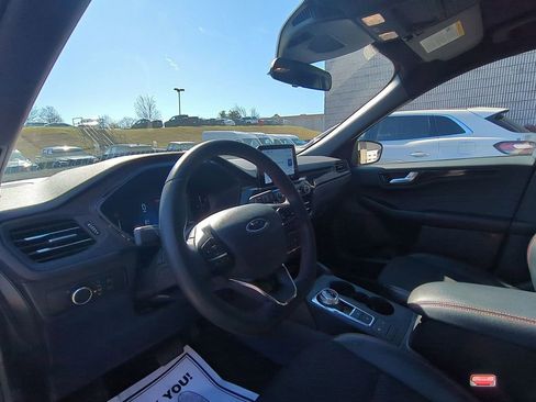 Used 2025 Ford Escape ST-Line image 15