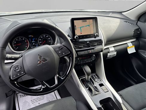 New 2024 Mitsubishi Eclipse Cross SE image 11