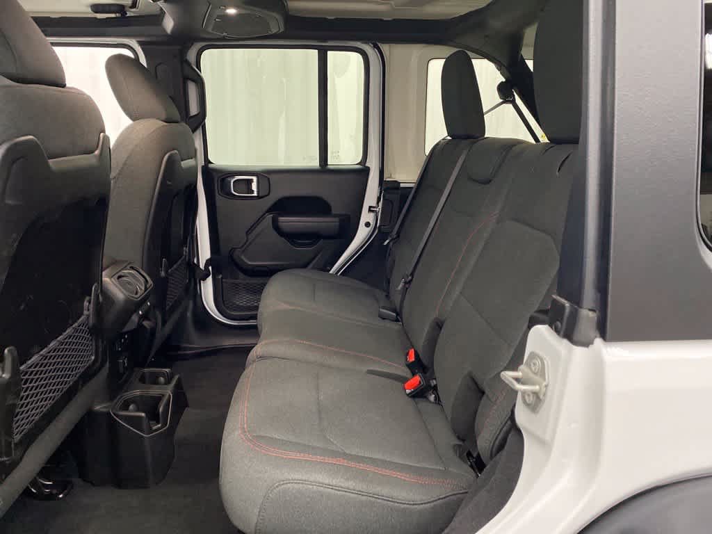 Used 2025 Jeep Wrangler Unlimited Rubicon AWD/4WD image 16