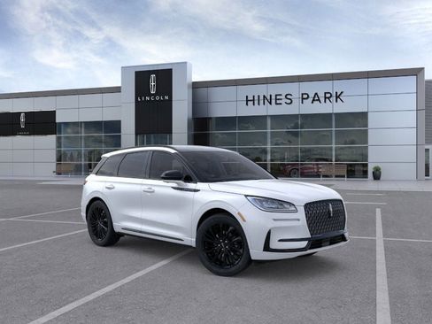 New 2026 Lincoln Corsair Premiere image 7