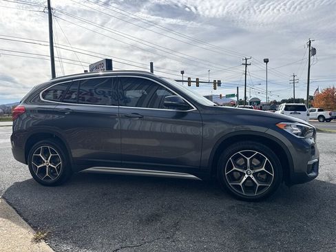 Used 2018 BMW X1 xDrive28i w/ Convenience Package image 6