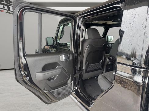 New 2026 Jeep Gladiator Mojave AWD/4WD image 7