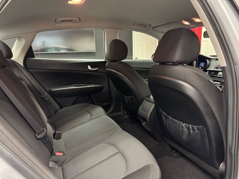 Used 2017 Kia Optima LX FWD image 30