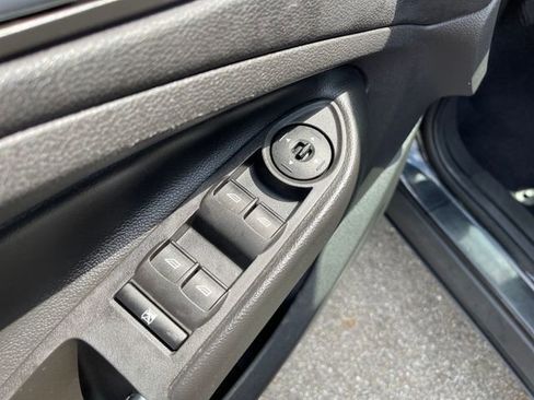 Used 2014 Ford Escape SE w/ Equipment Group 201A AWD/4WD image 11