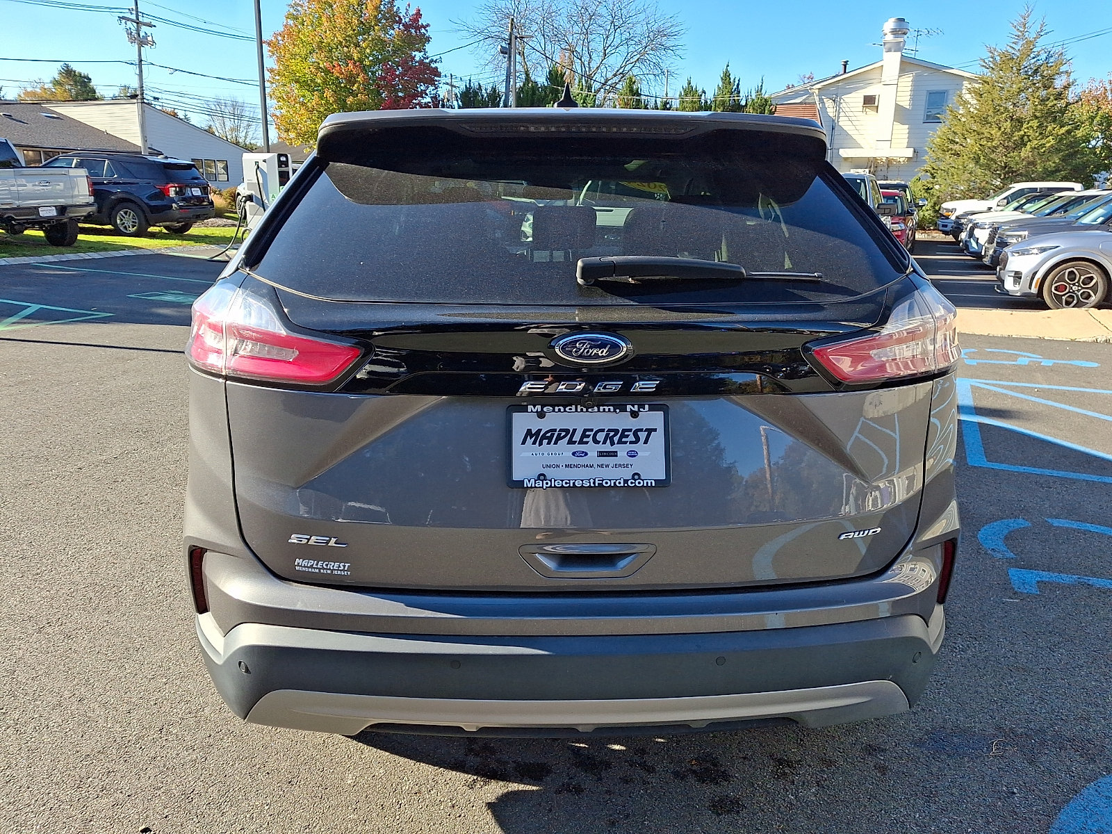 Used 2024 Ford Edge SEL w/ Convenience Package AWD/4WD image 6