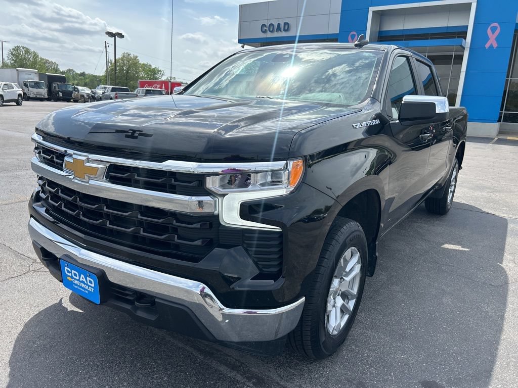 Used 2022 Chevrolet Silverado 1500 LT AWD/4WD image 8