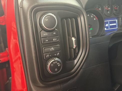 Used 2023 Chevrolet Silverado 1500 Custom AWD/4WD image 18