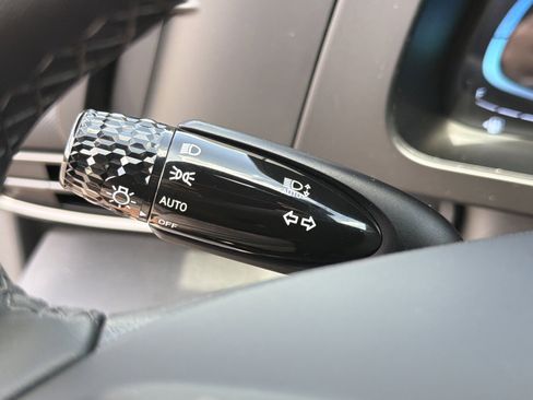 New 2026 Hyundai Elantra Sport FWD image 27