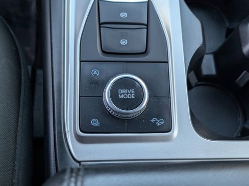 Certified 2020 Ford Explorer XLT image 26