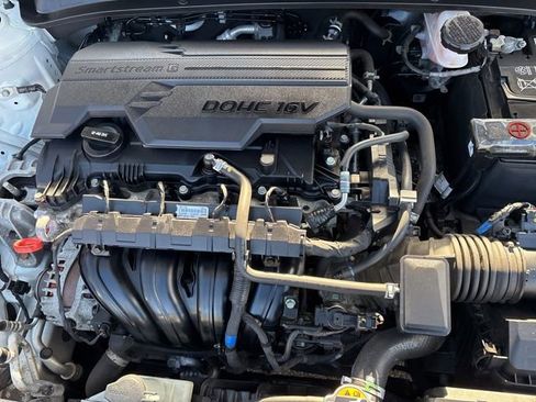 Used 2022 Hyundai Elantra SEL w/ Convenience Package image 35