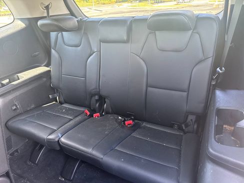 Used 2020 Kia Telluride LX FWD image 28