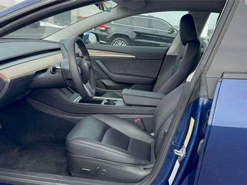 Used 2023 Tesla Model 3 Standard Range image 17