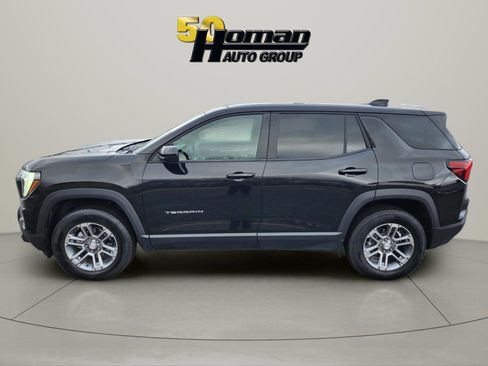 Used 2025 GMC Terrain Elevation AWD/4WD image 2