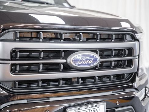 Used 2023 Ford F150 Lariat w/ Equipment Group 502A High AWD/4WD image 11