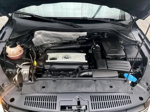 Used 2016 Volkswagen Tiguan S FWD image 32