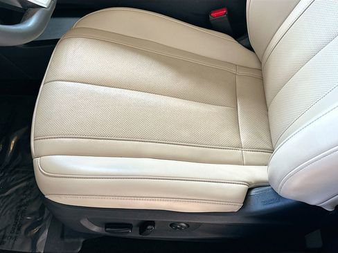 Used 2023 INFINITI QX60 Luxe w/ Cargo Package image 19