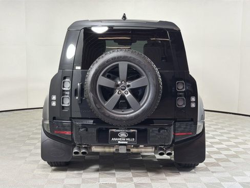 Used 2024 Land Rover Defender 110 V8 image 4