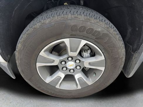 Used 2019 Chevrolet Colorado Z71 image 9