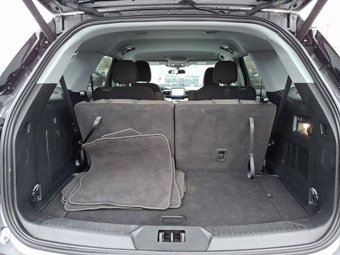 Certified 2024 Ford Explorer XLT w/ Class IV Trailer Tow Package image 28