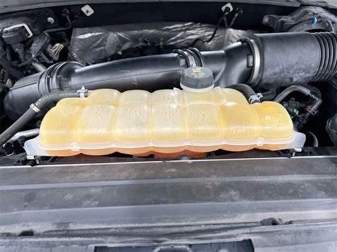 Used 2017 Ford F150 Platinum w/ Technology Package image 25