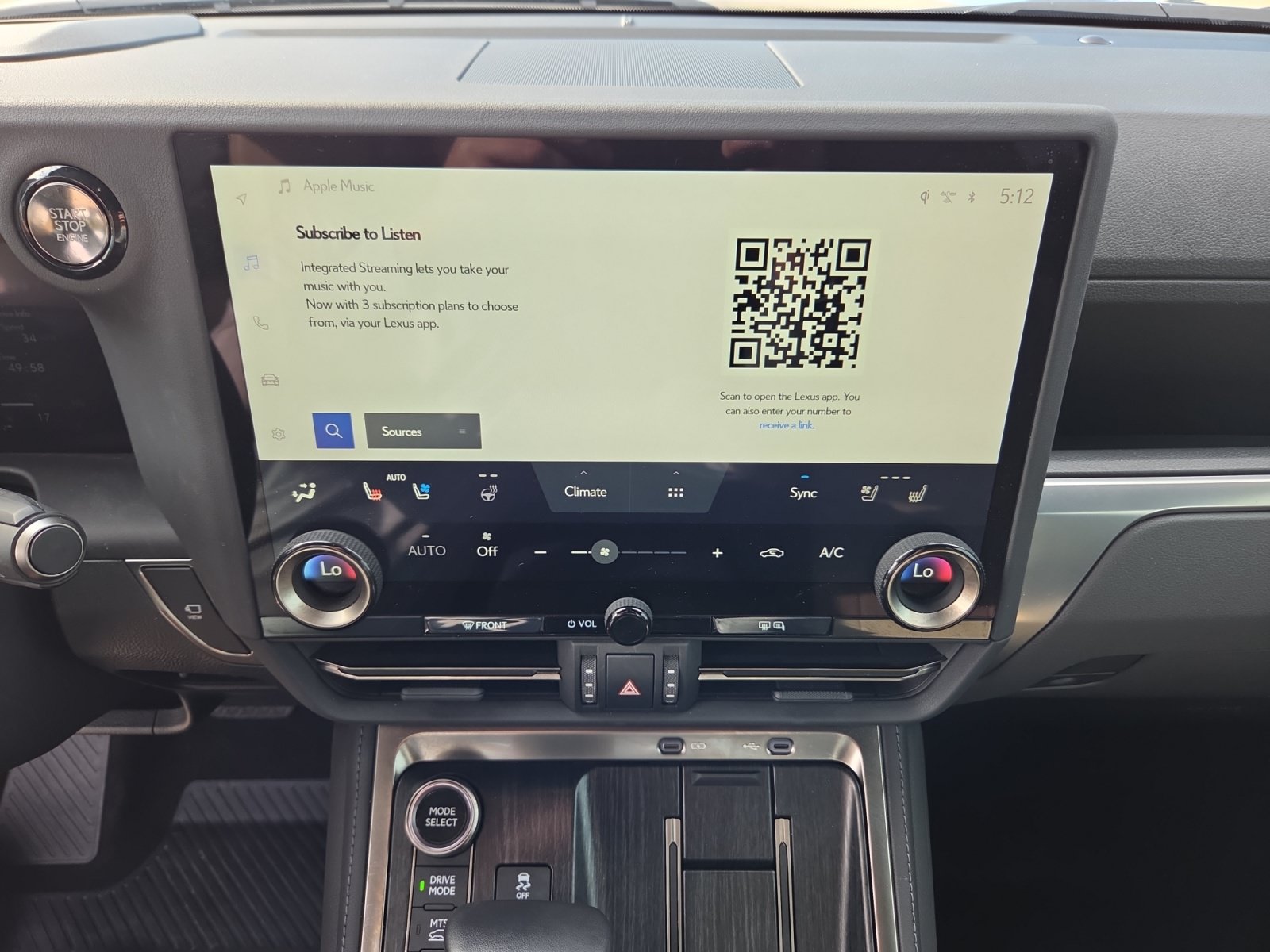 Used 2025 Lexus GX 550 w/ Accessory Package (32) AWD/4WD image 28