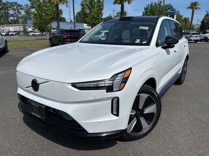 New 2025 Volvo EX90 Plus