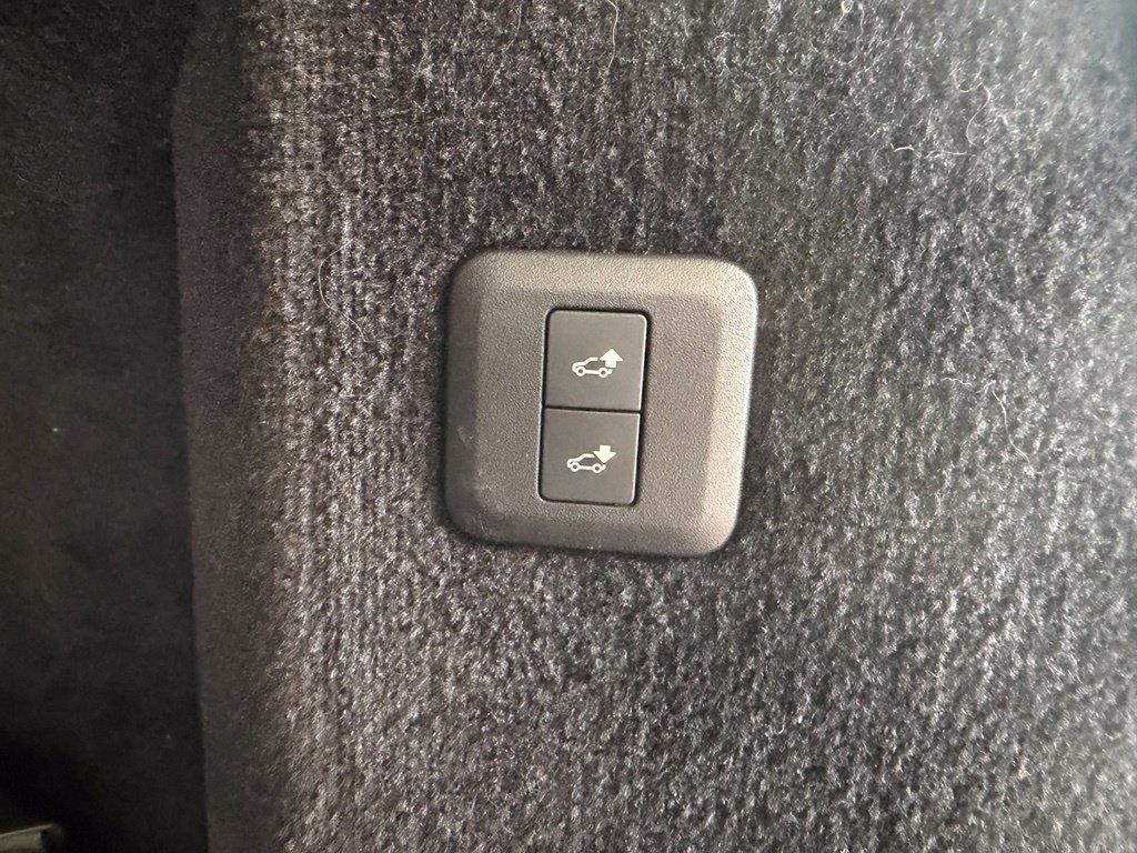 Used 2018 Land Rover Range Rover Sport Supercharged AWD/4WD image 37