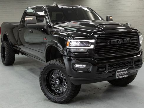 Used 2023 RAM 3500 Laramie w/ Night Edition image 6