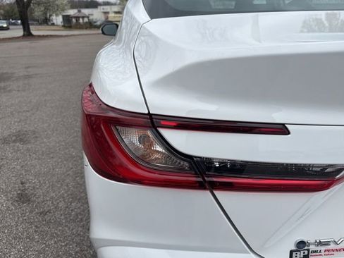 Used 2025 Toyota Camry LE image 23