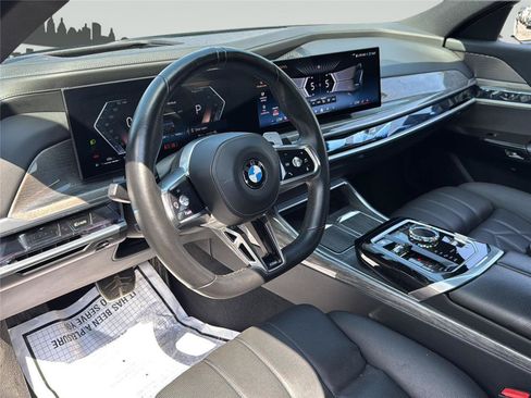 Used 2025 BMW 740i xDrive AWD/4WD image 16