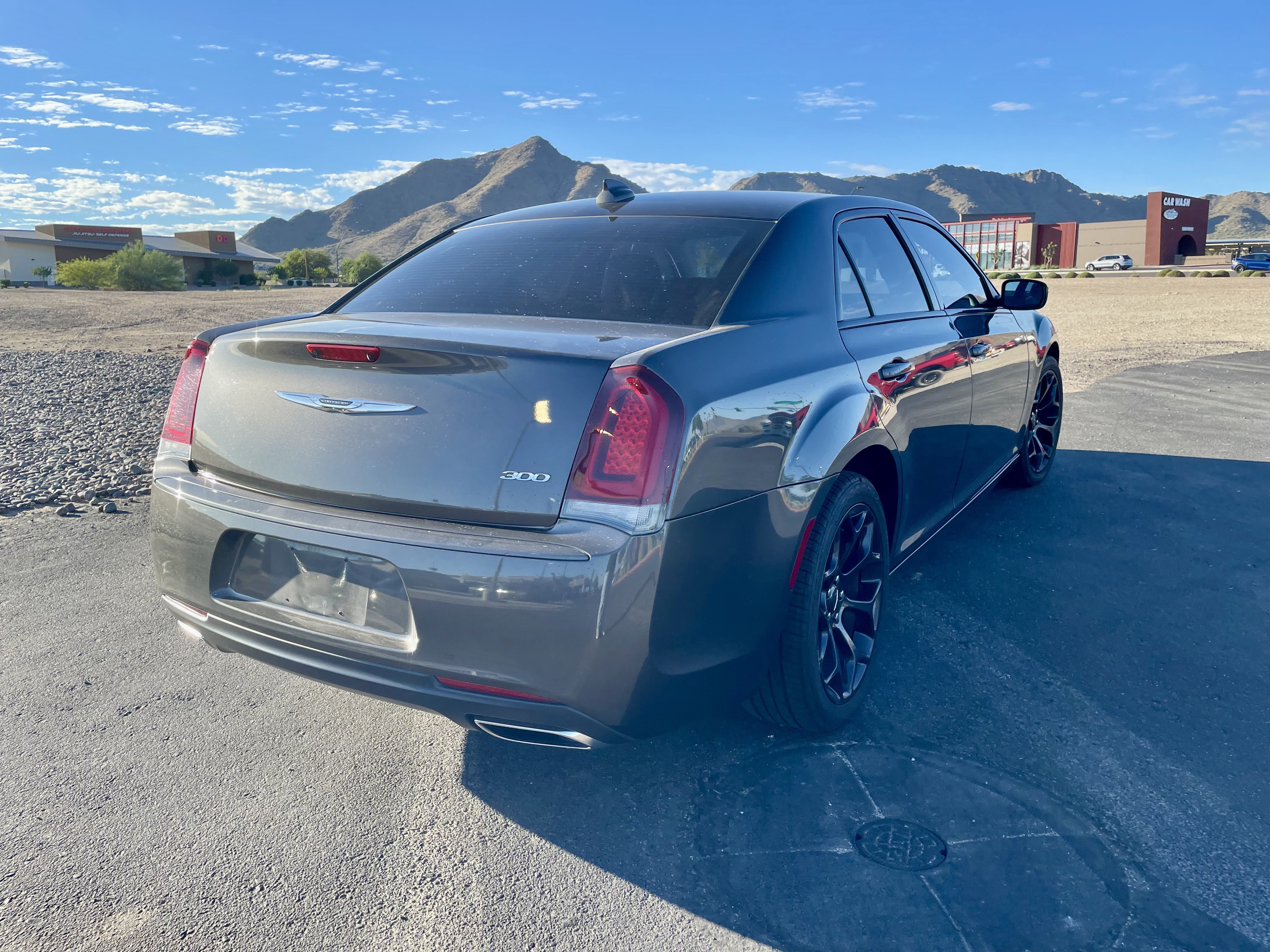 Used 2020 Chrysler 300 Touring w/ Sport Appearance Package RWD image 5