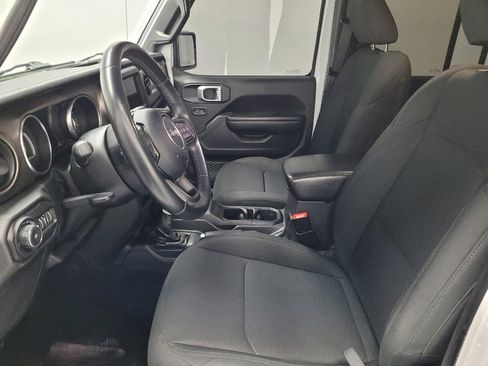 Used 2021 Jeep Wrangler Unlimited Sport AWD/4WD image 17