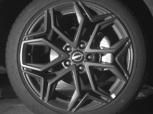 Used 2026 Nissan Kicks SR FWD image 15