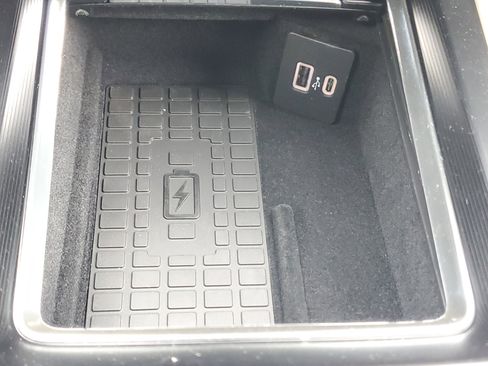 New 2026 Lincoln Corsair Premiere image 23