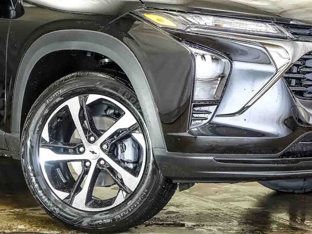 New 2026 Chevrolet Trax RS w/ Driver Confidence Package FWD image 4