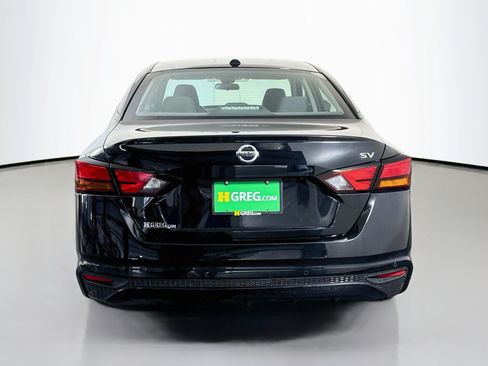Used 2022 Nissan Altima 2.5 SV FWD image 8