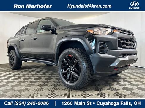 Used 2023 Chevrolet Colorado Trail Boss w/ Technology Package AWD/4WD image 1