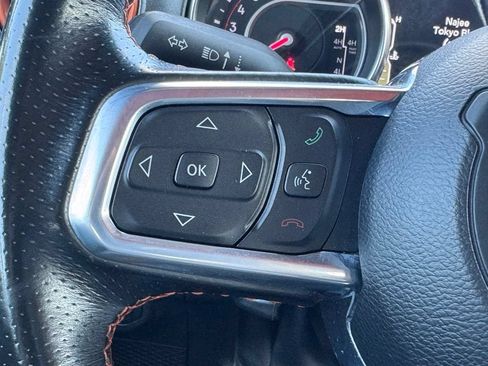 Used 2021 Jeep Gladiator Mojave AWD/4WD image 9