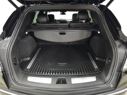 Certified 2023 Cadillac XT5 Sportv AWD/4WD image 6