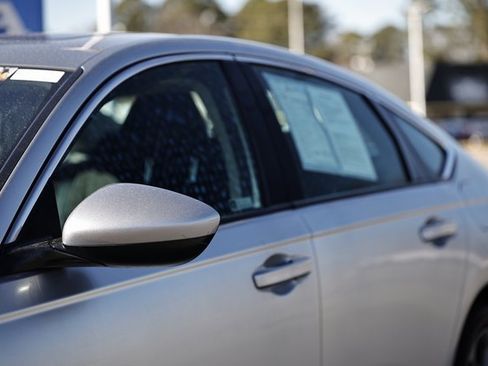 Certified 2024 Honda Accord EX image 3