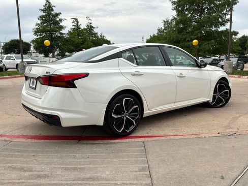 Used 2025 Nissan Altima 2.5 SR FWD image 6