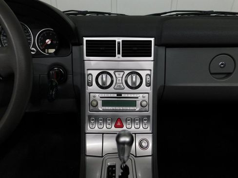 Used 2005 Chrysler Crossfire Limited RWD image 68