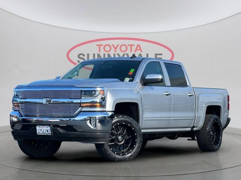 Used 2018 Chevrolet Silverado 1500 LT w/ All Star Edition image 2