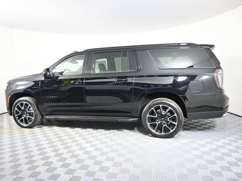 New 2026 Chevrolet Suburban RST w/ Comfort Package AWD/4WD image 3