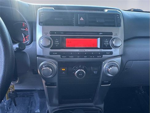 Used 2013 Toyota 4Runner SR5 image 11